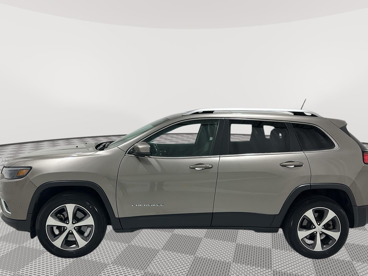Used 2021 Jeep Cherokee Limited with VIN 1C4PJMDX4MD119310 for sale in Alexandria, Minnesota
