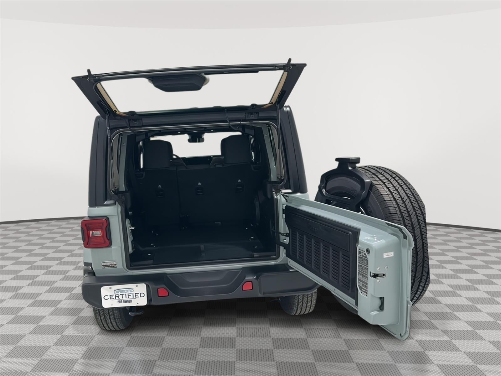 2024 Jeep Wrangler Sahara