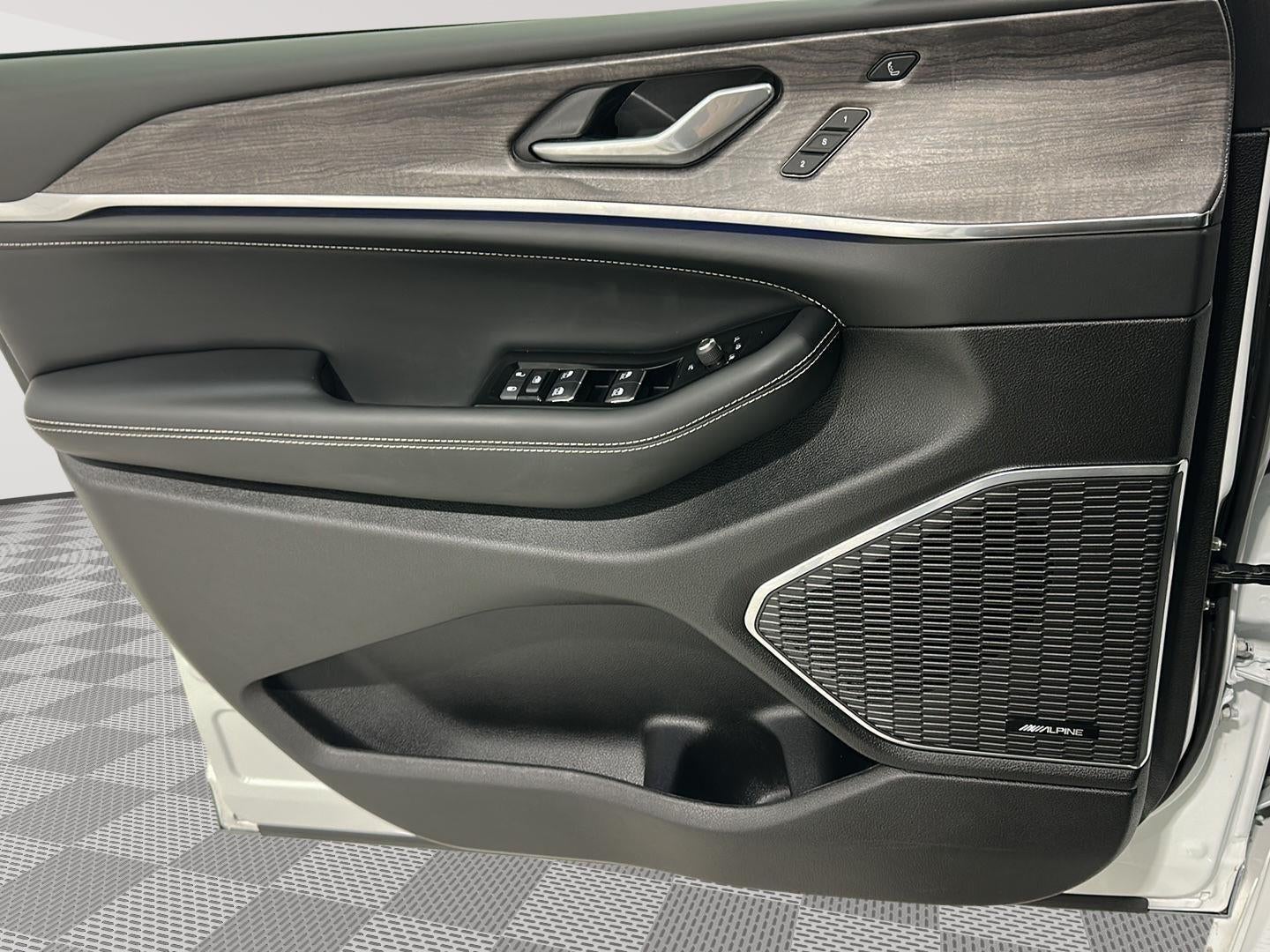 2024 Jeep Grand Cherokee Overland