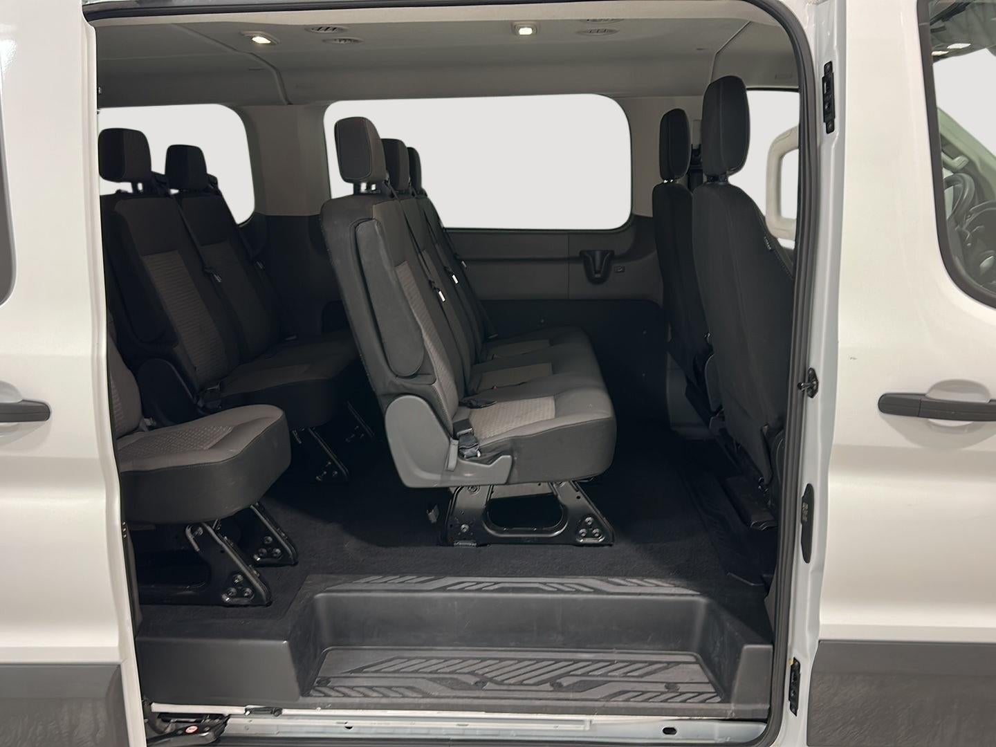 2024 Ford Transit Passenger Wagon XL