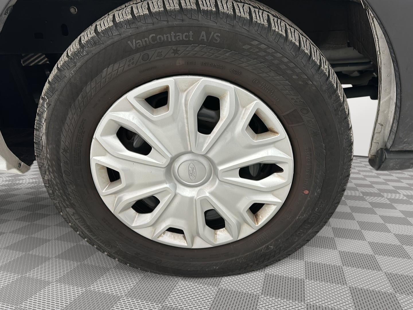 2024 Ford Transit Passenger Wagon XL