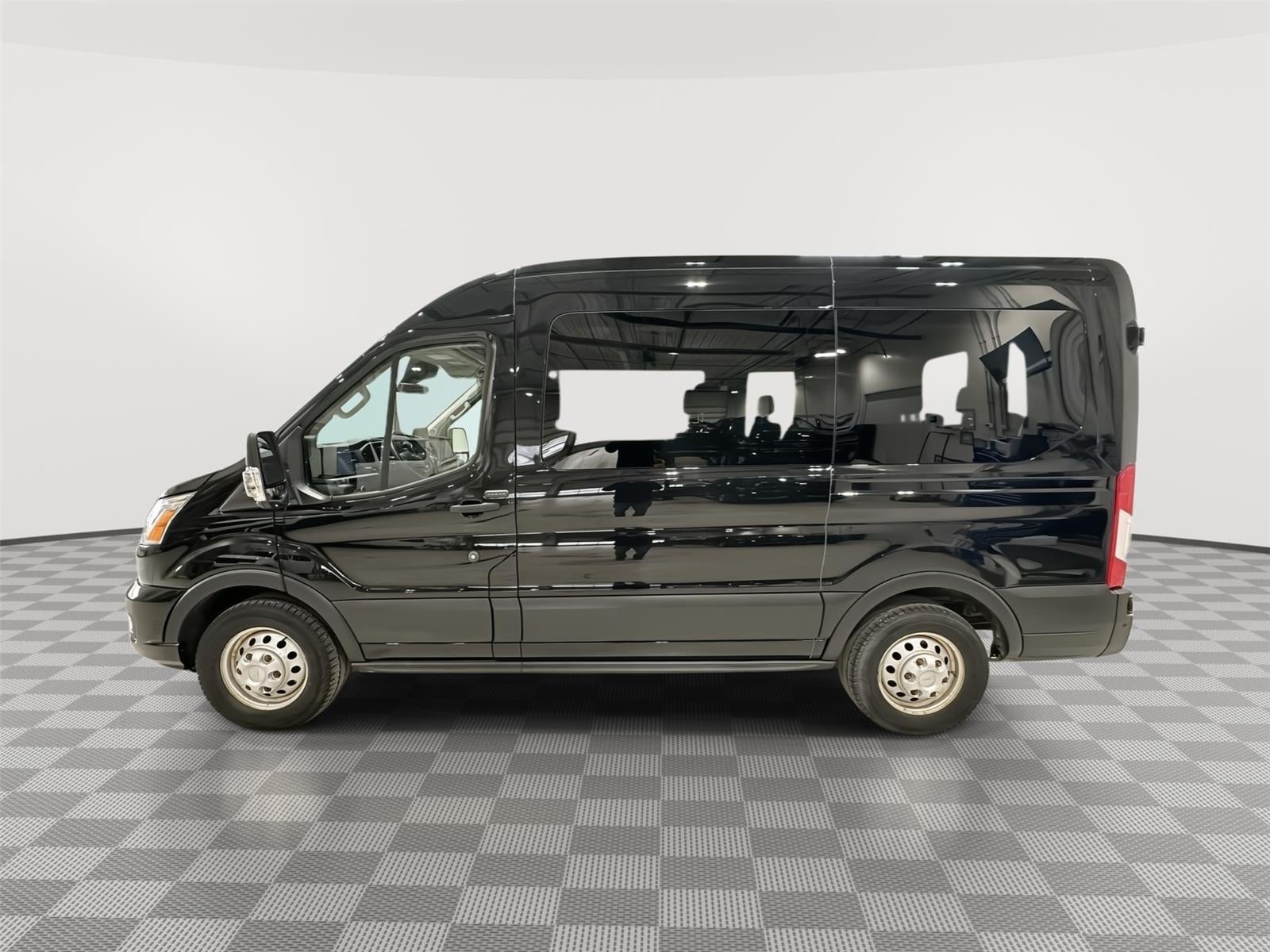 2020 Ford Transit Passenger Wagon XL