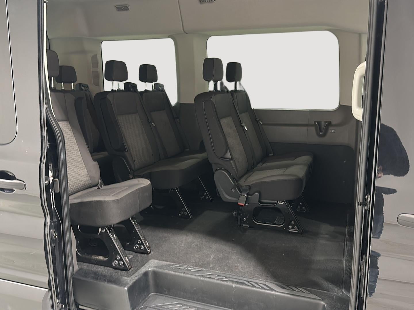 2020 Ford Transit Passenger Wagon XL