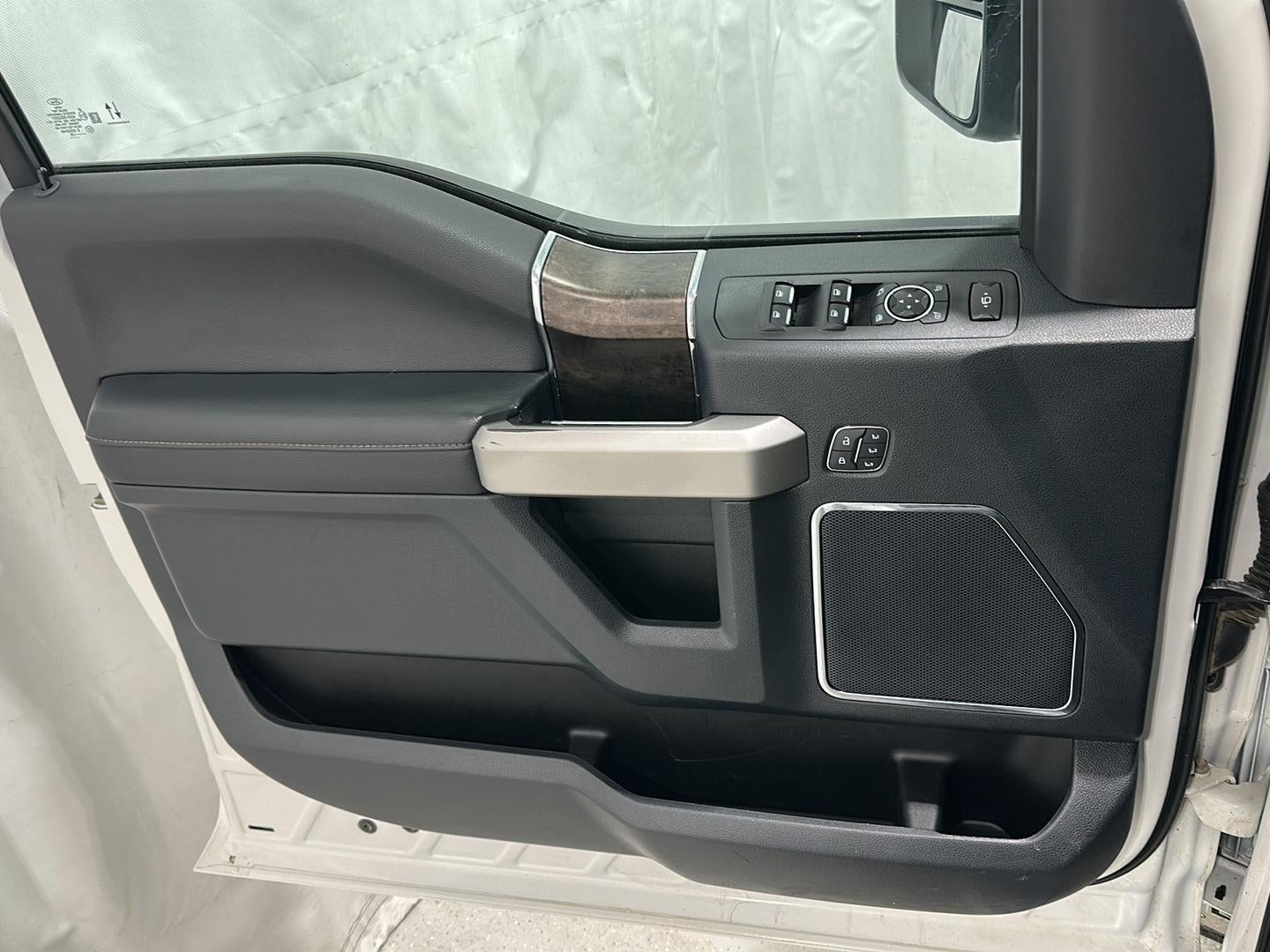 2022 Ford Super Duty F-350 SRW Lariat