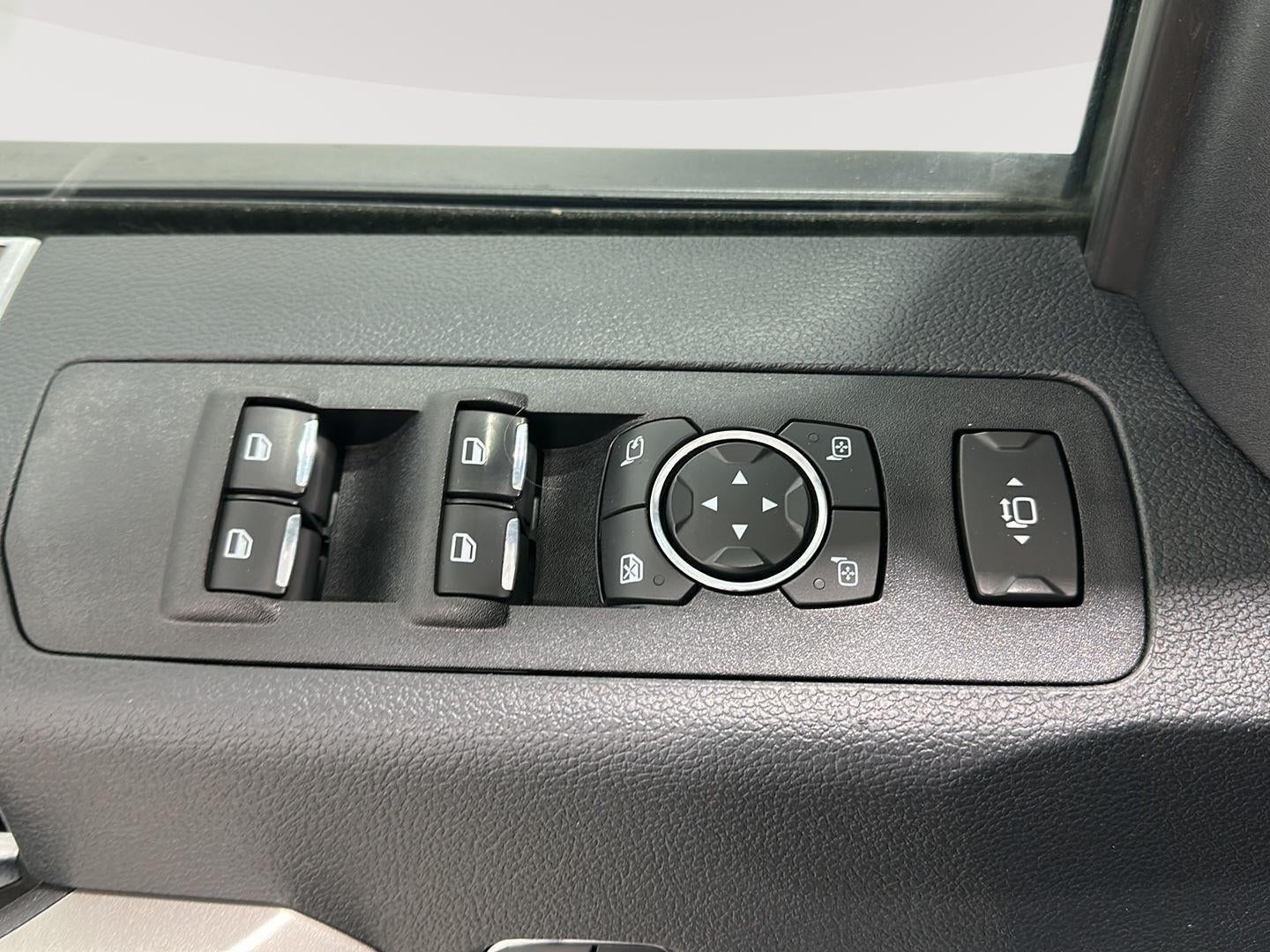 2022 Ford Super Duty F-350 SRW Lariat