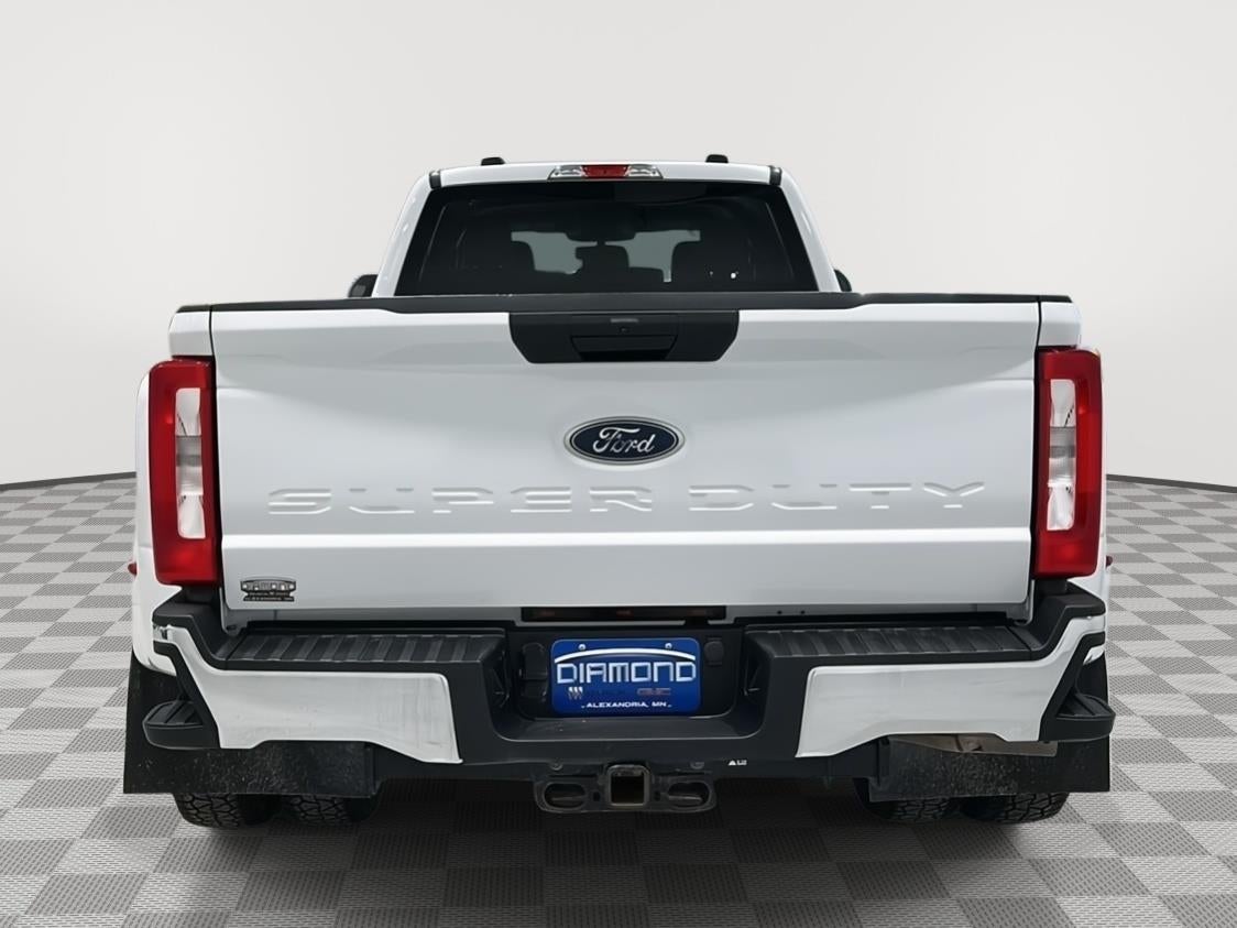 2023 Ford Super Duty F-350 DRW XL