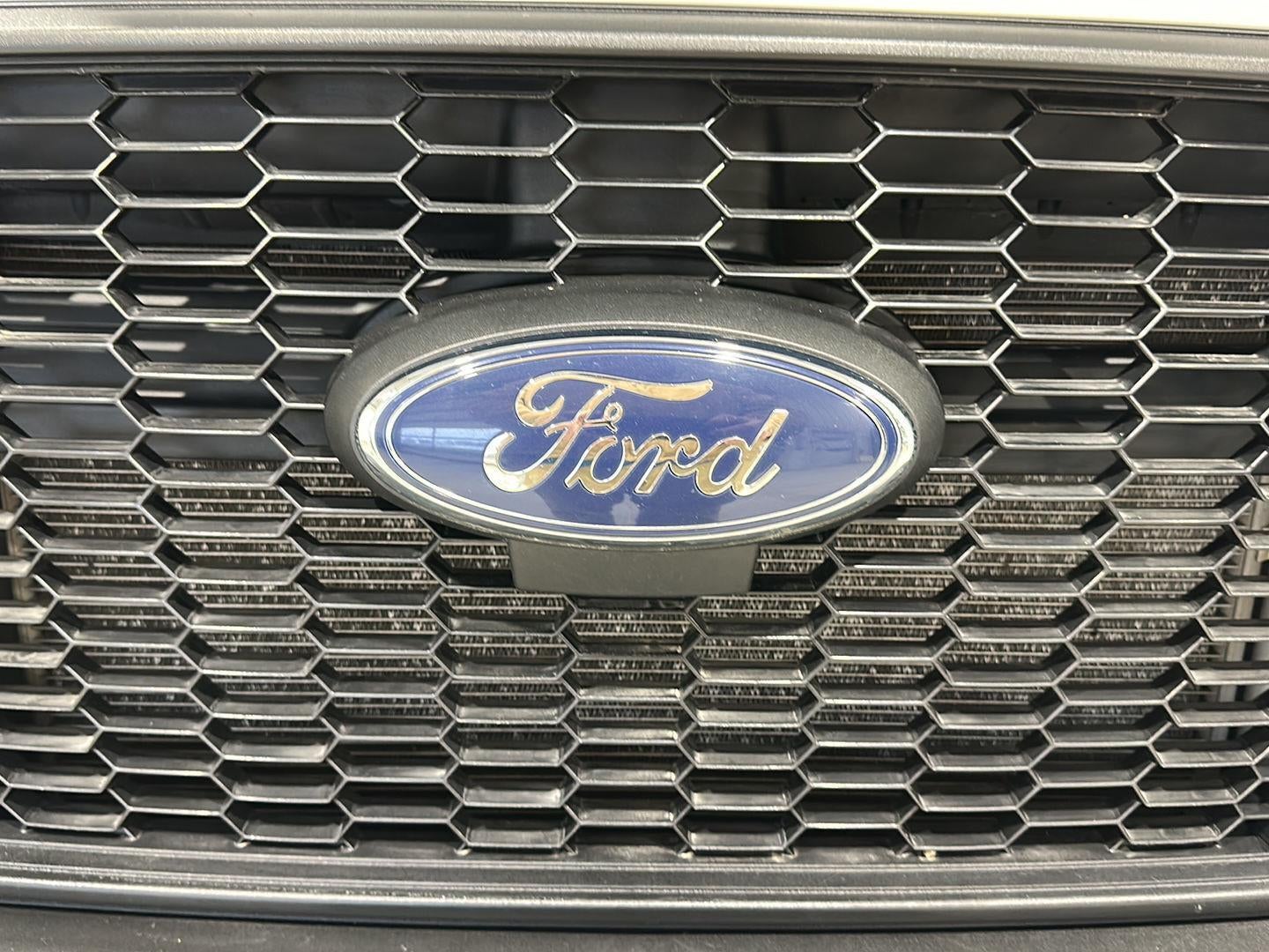 2022 Ford Transit Cargo Van T-350 130" Med Rf 9500 GVWR RWD