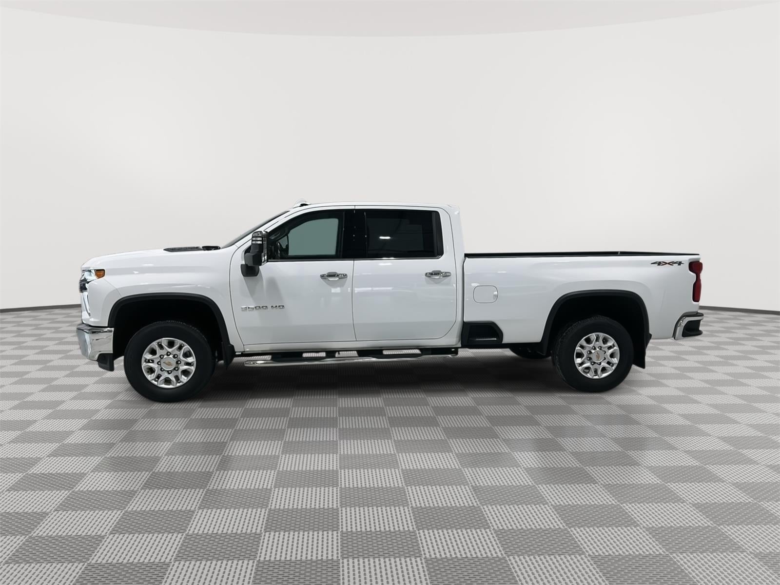 Used 2022 Chevrolet Silverado 3500HD LTZ with VIN 1GC4YUEY4NF174884 for sale in Alexandria, Minnesota
