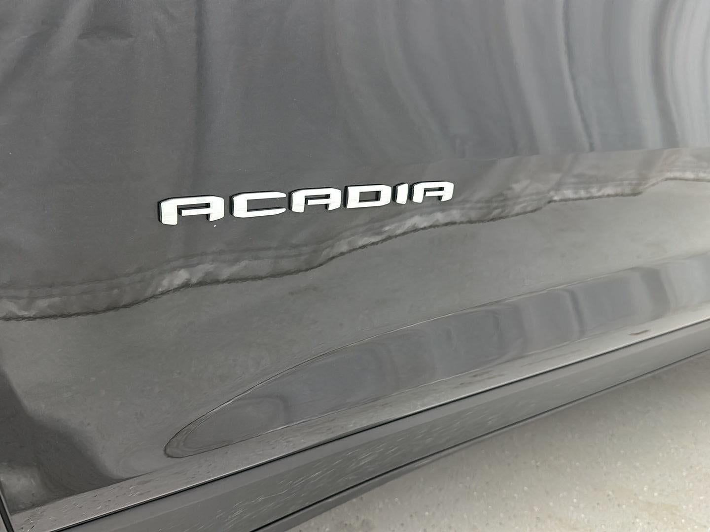 2025 GMC Acadia Elevation