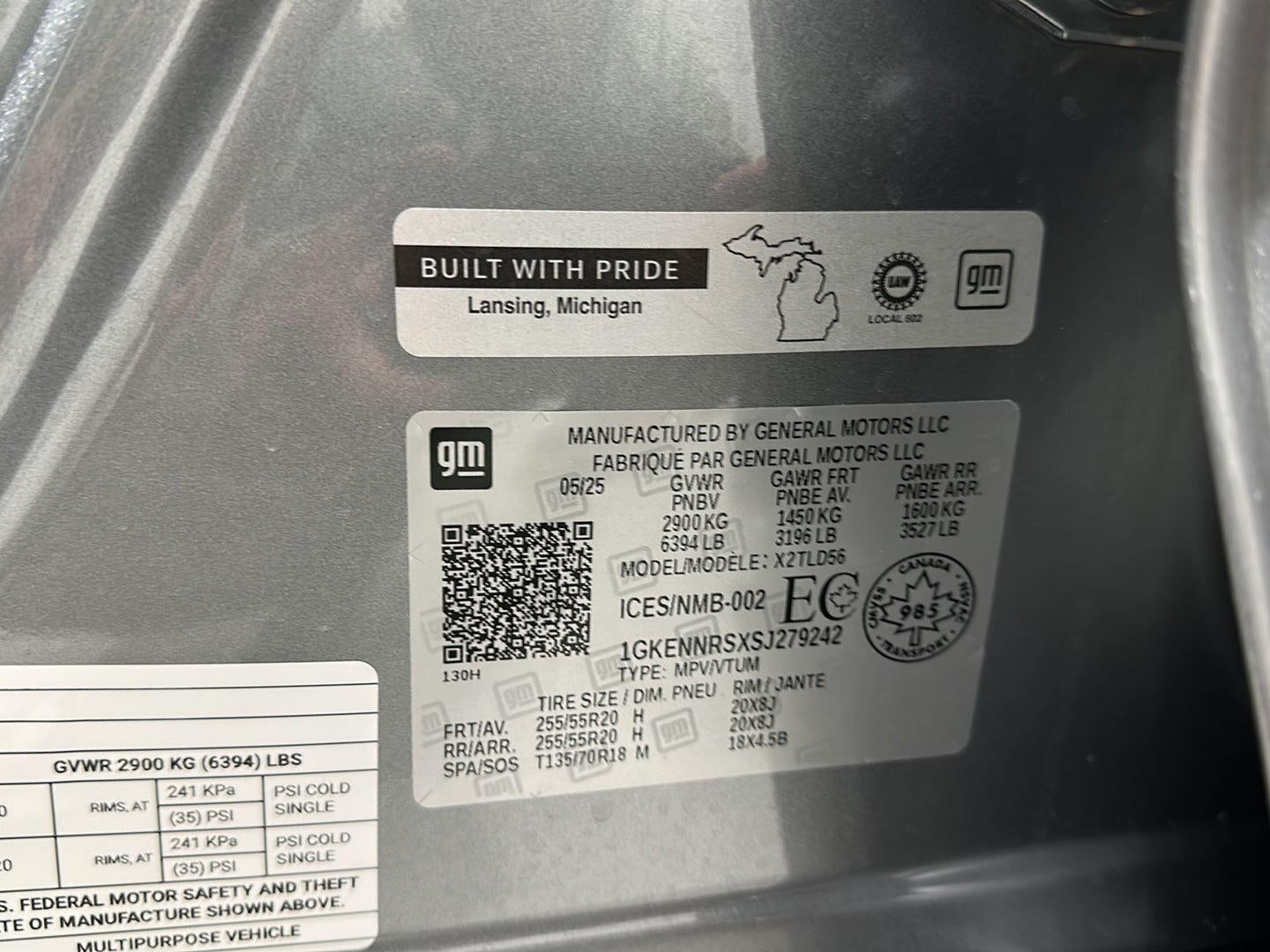 2025 GMC Acadia Elevation