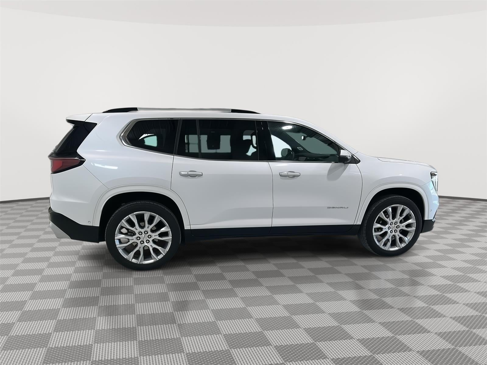 2024 GMC Acadia Denali