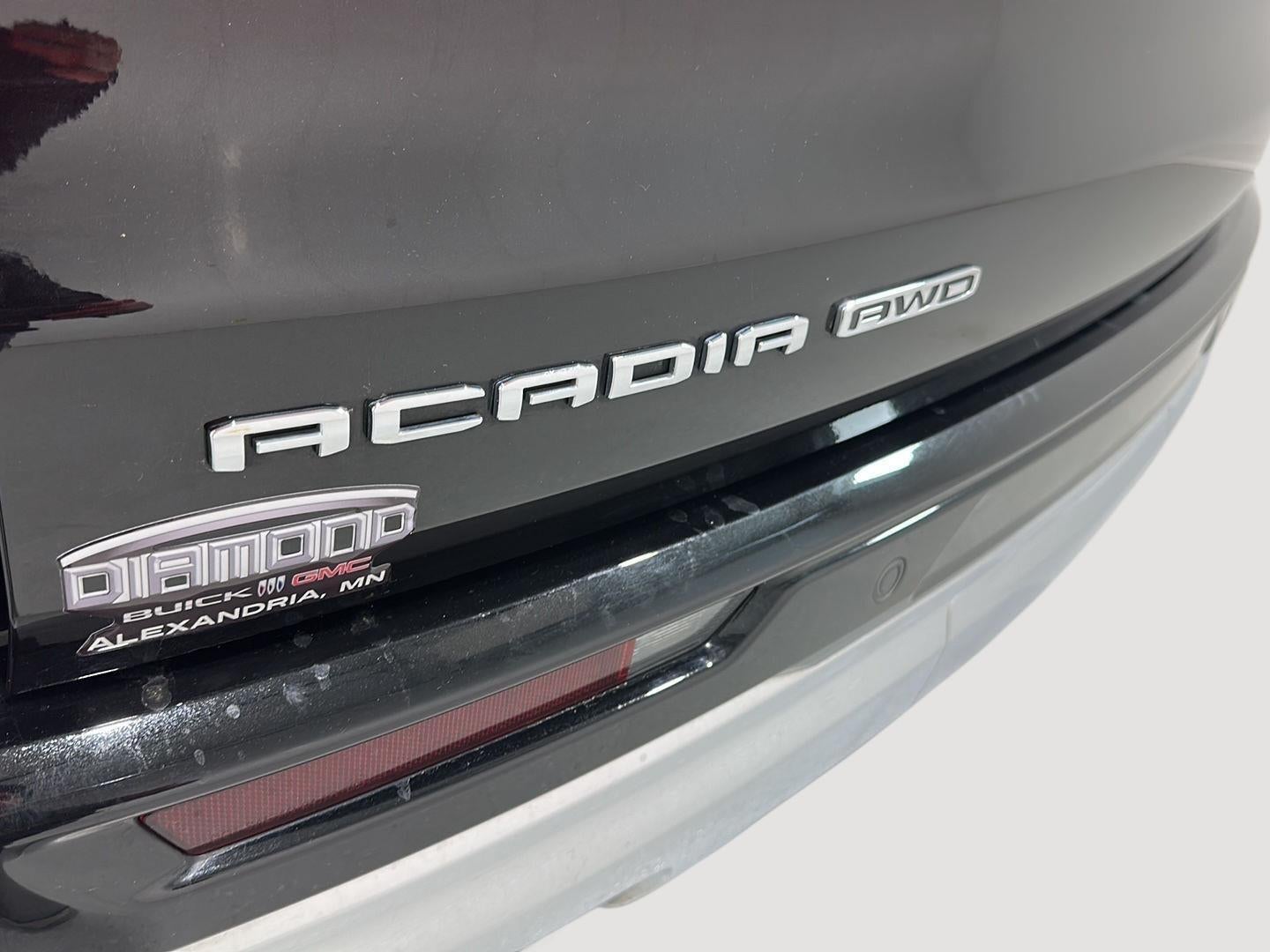 2025 GMC Acadia Denali