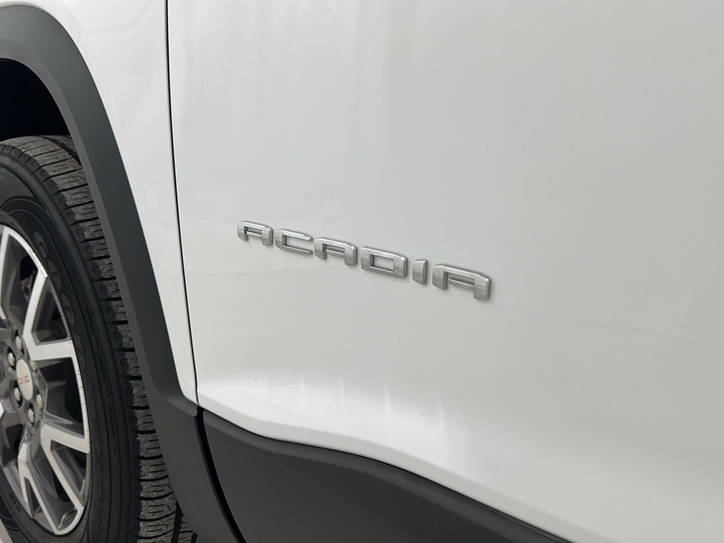 2023 GMC Acadia SLE