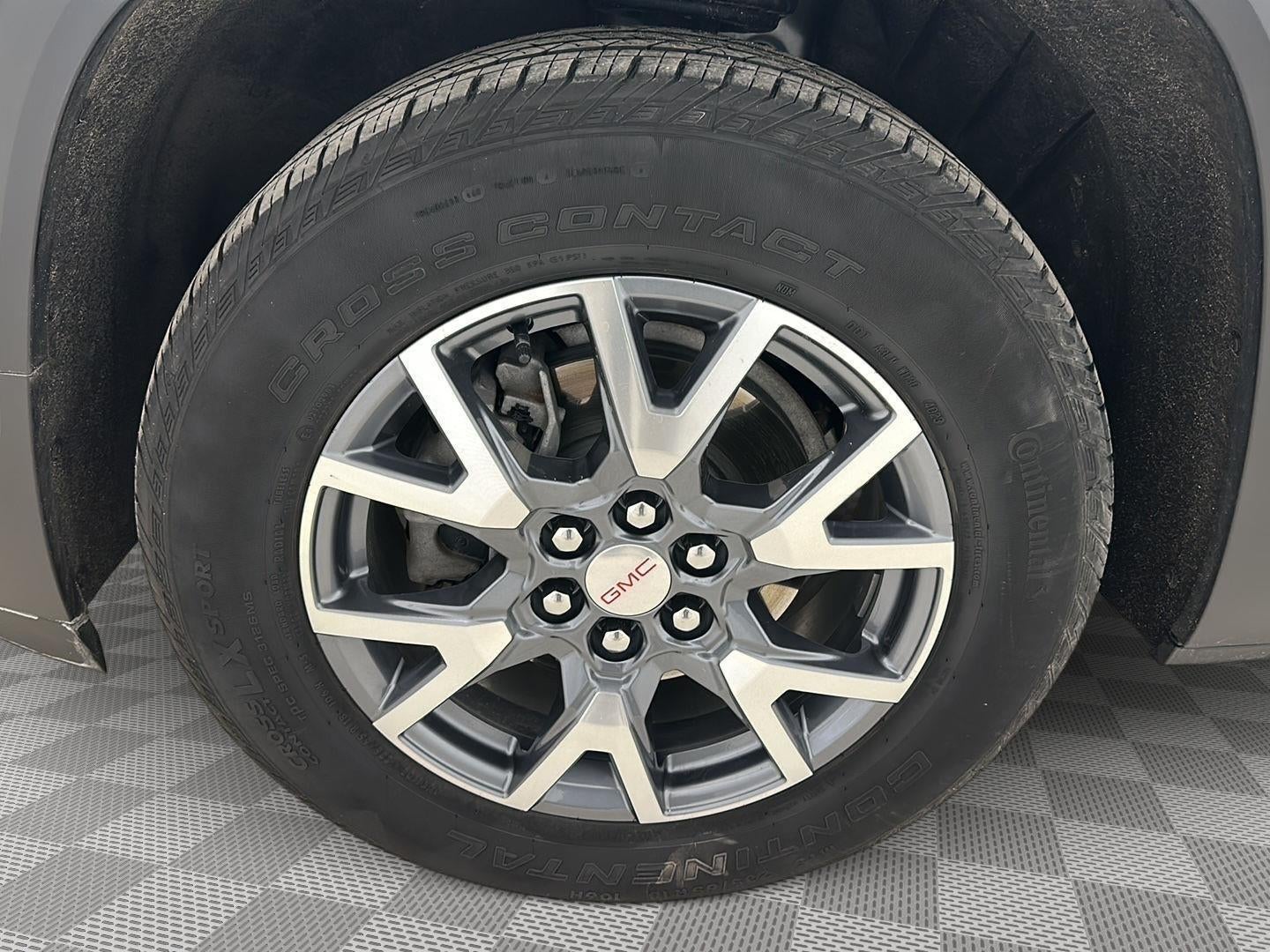 2023 GMC Acadia SLT