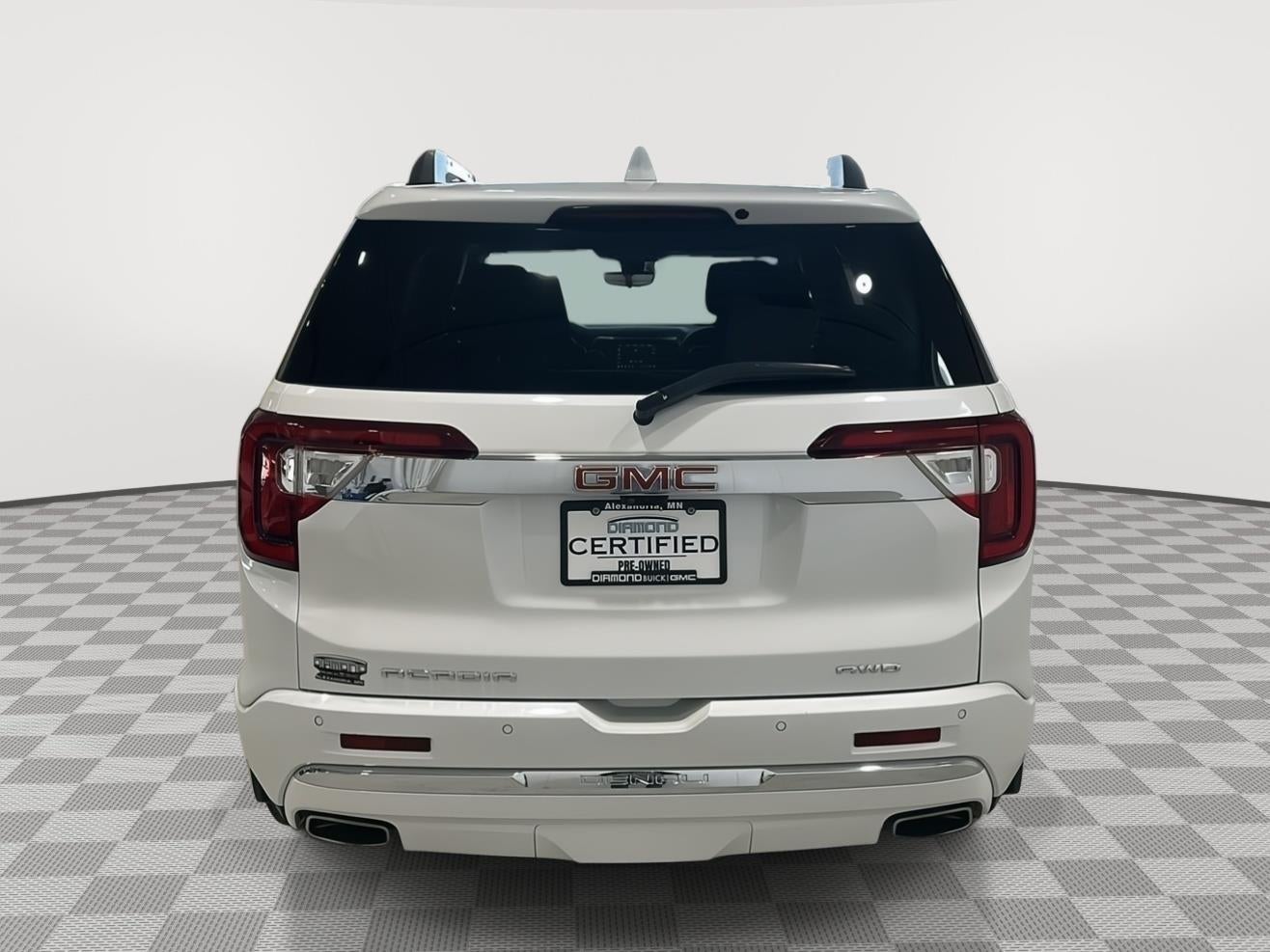 2022 GMC Acadia Denali