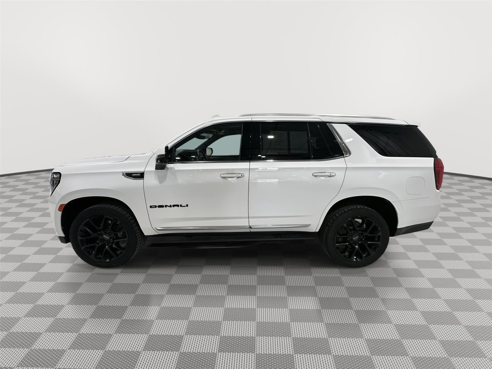 Used 2022 GMC Yukon Denali with VIN 1GKS2DKL5NR348840 for sale in Alexandria, Minnesota