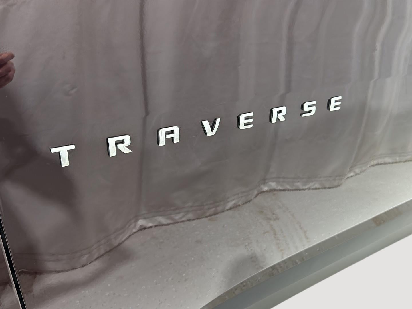 2021 Chevrolet Traverse LT Cloth