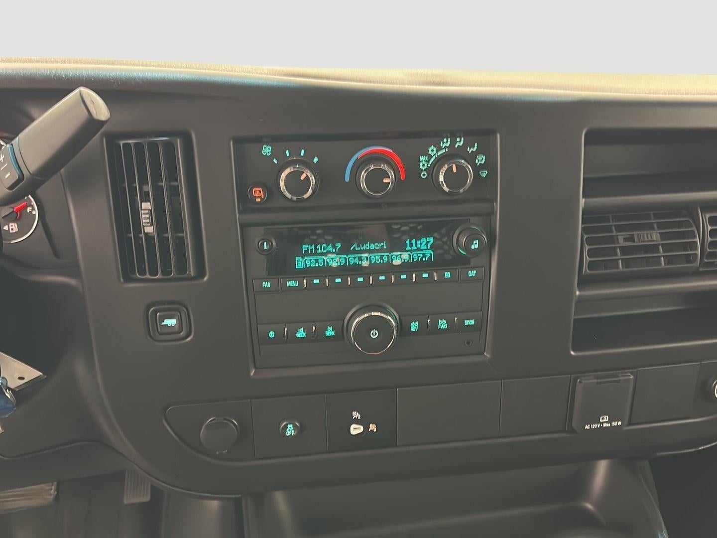 2023 GMC Savana Cargo 2500 Work Van