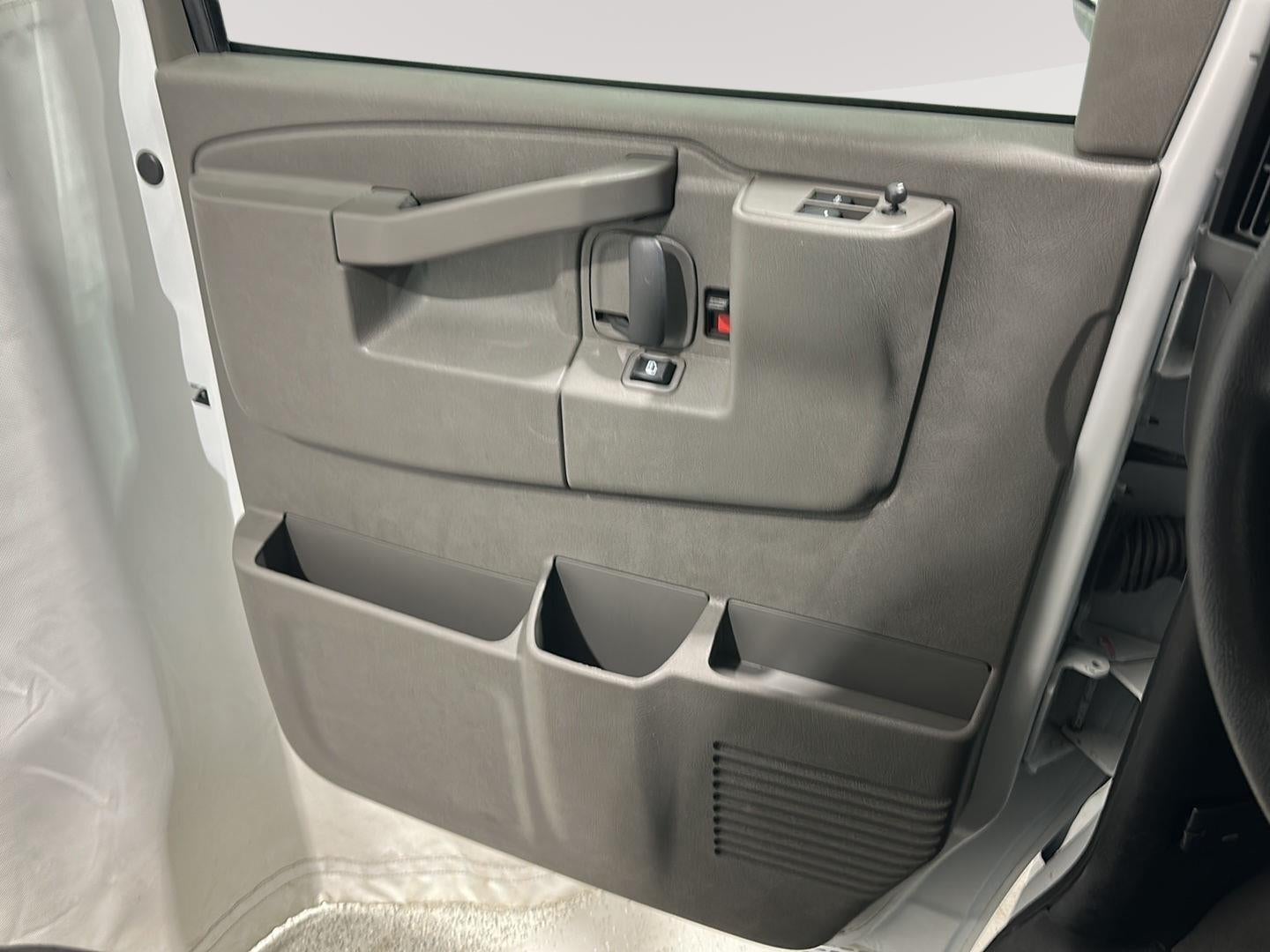 2023 GMC Savana Cargo 2500 Work Van