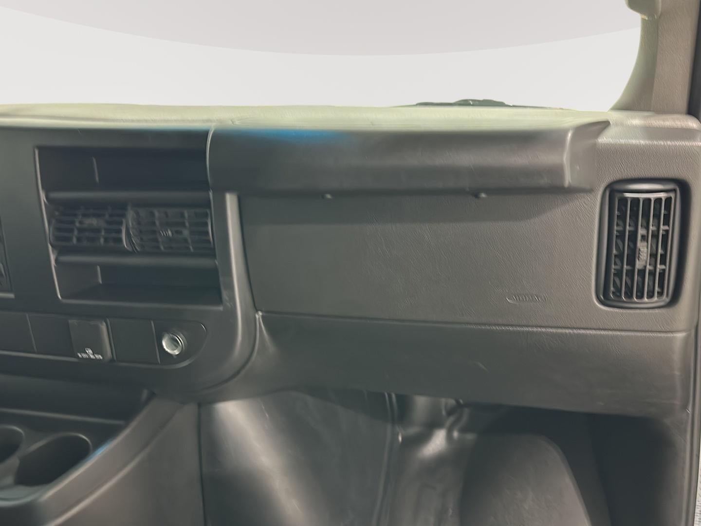 2023 GMC Savana Cargo 2500 Work Van