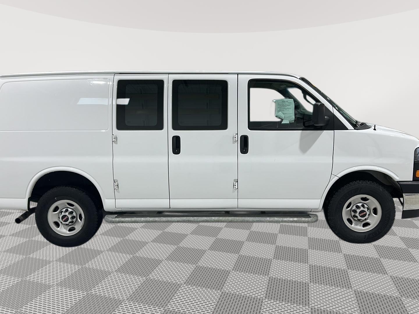 2023 GMC Savana Cargo 2500 Work Van