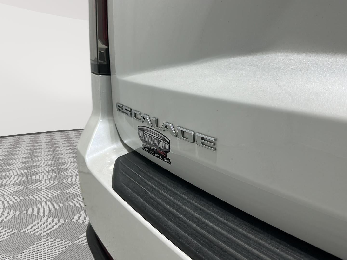 2023 Cadillac Escalade ESV Sport Platinum