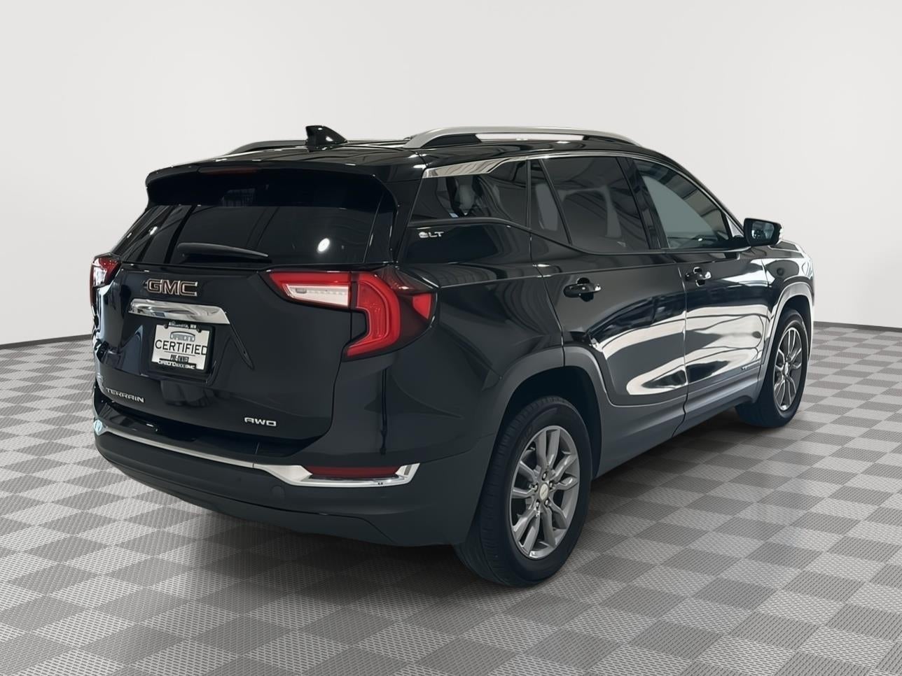 2023 GMC Terrain SLT