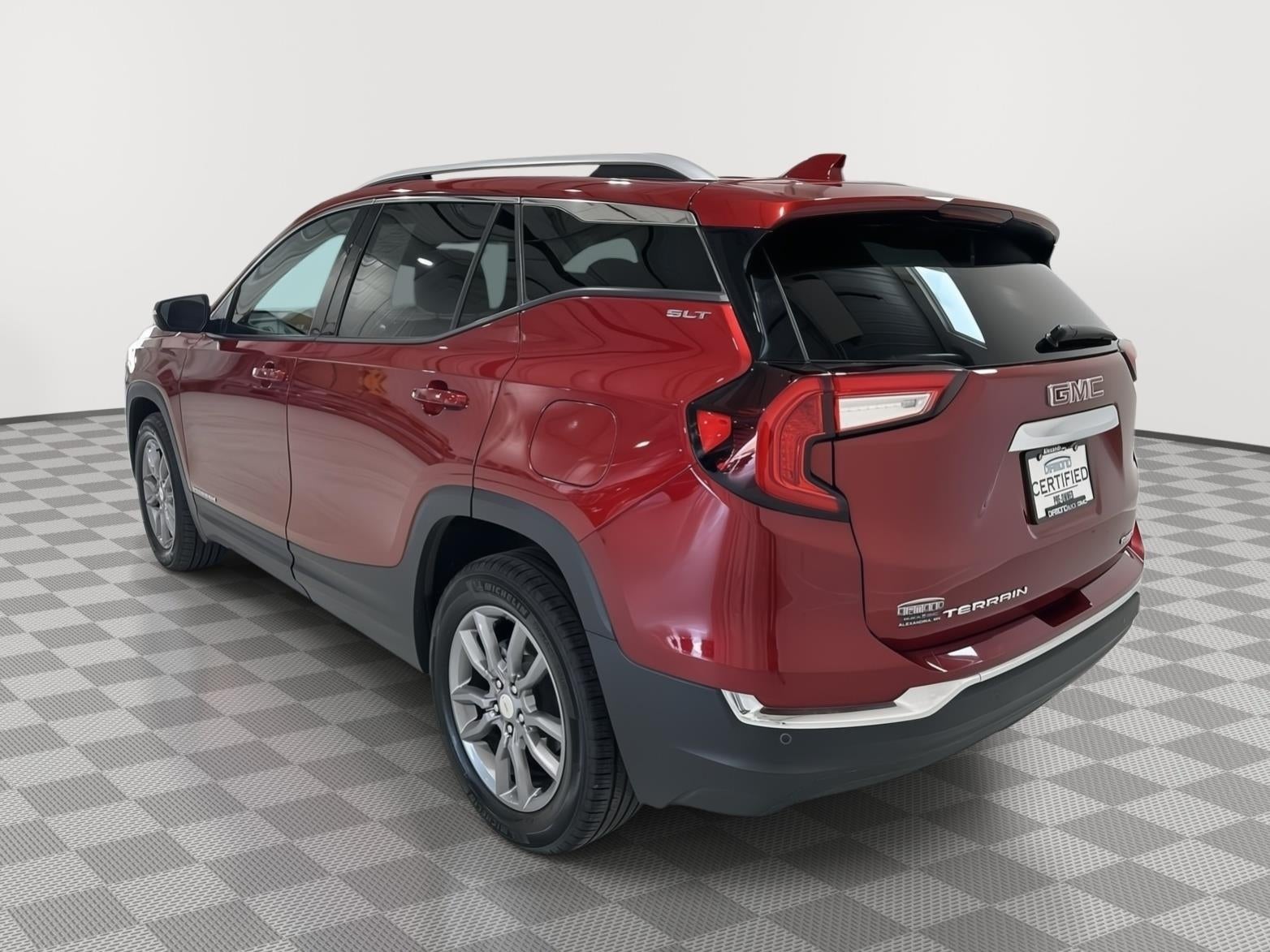 2024 GMC Terrain SLT