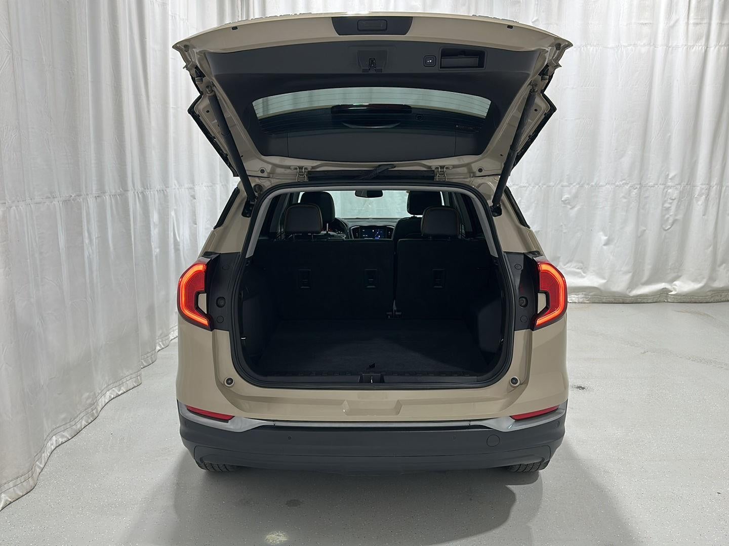 2022 GMC Terrain AT4