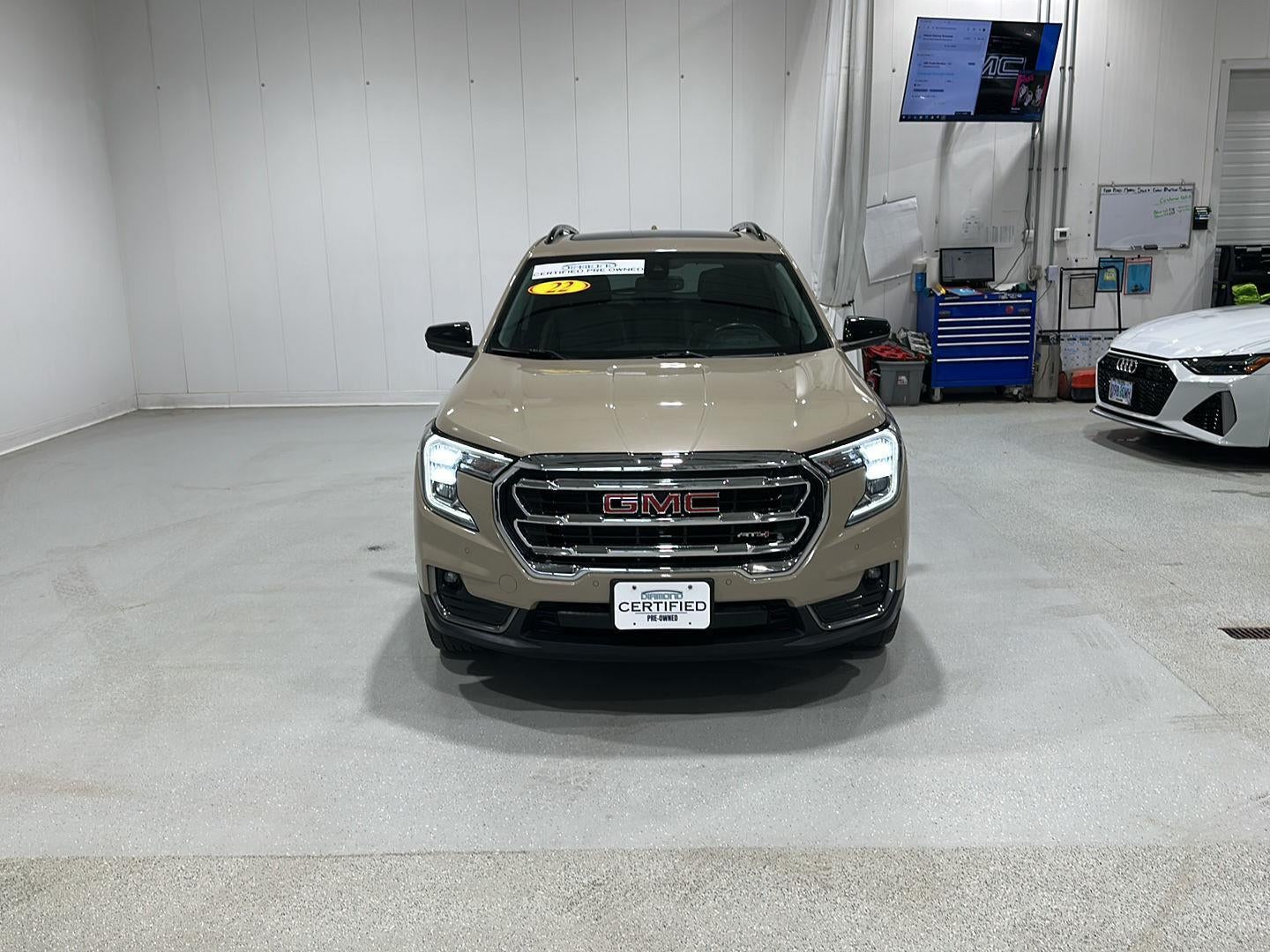 2022 GMC Terrain AT4
