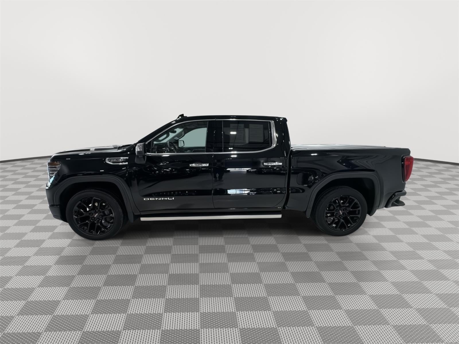 Used 2024 GMC Sierra 1500 Denali Denali with VIN 3GTUUGED3RG120524 for sale in Alexandria, Minnesota