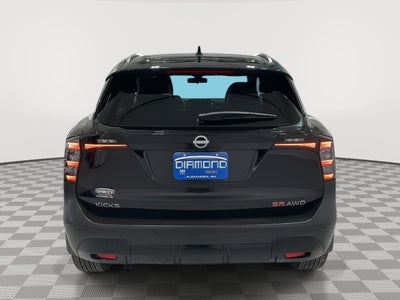 2025 Nissan Kicks SR