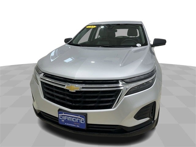 Used 2022 Chevrolet Equinox LS with VIN 2GNAX5EV4N6118981 for sale in Alexandria, Minnesota